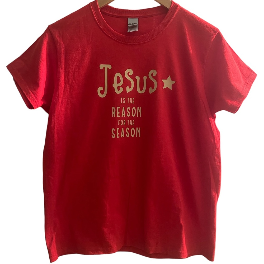 Jesus is the reason of the season holiday t shirt size Medium